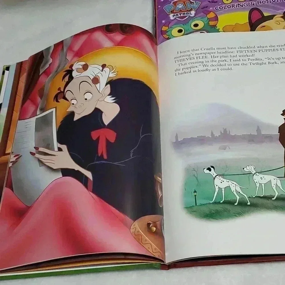 Book 101 Dalmatians +4 coloring books